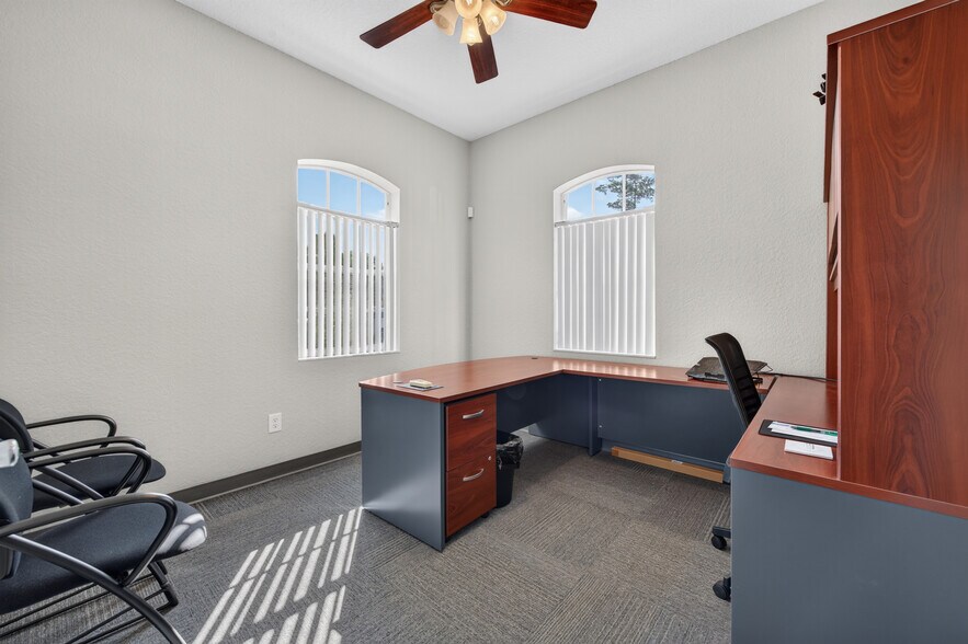 More Photos Of 1275 W Granada Blvd, Ormond Beach Office For Lease