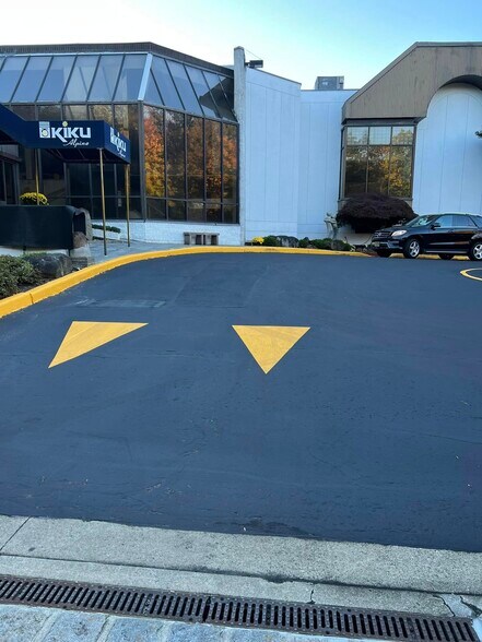 More Photos Of 385 US Route 9W, Alpine Restaurant For Sale