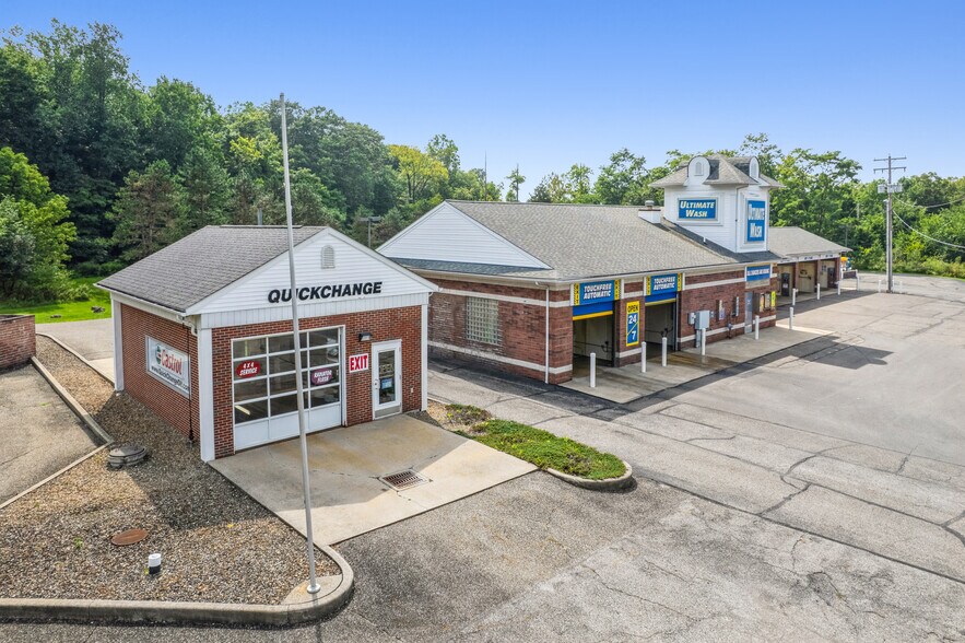 More Photos Of 370 Aurora Commons, Aurora Carwash For Sale