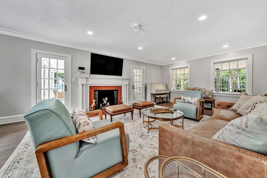 More Photos Of 750 Penn Hall Rd, Union Hall Specialty For Sale