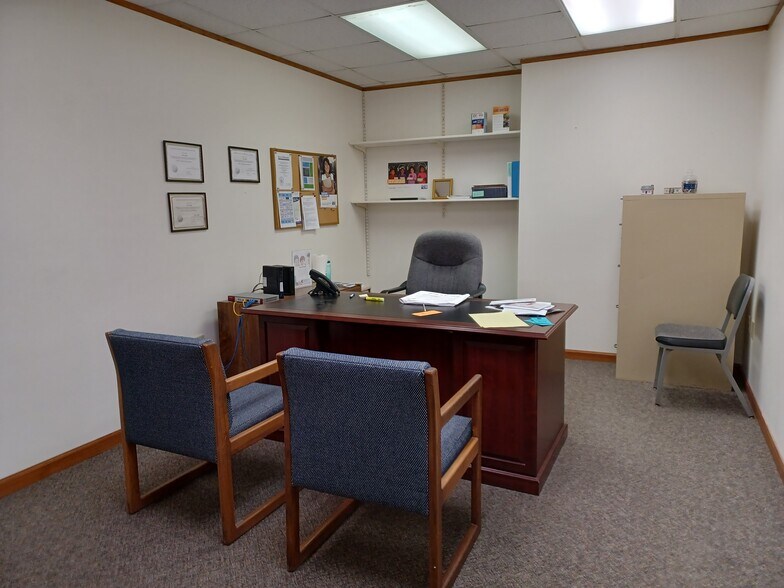 More Photos Of 17 Forest Ave, Fond Du Lac Apartments For Lease