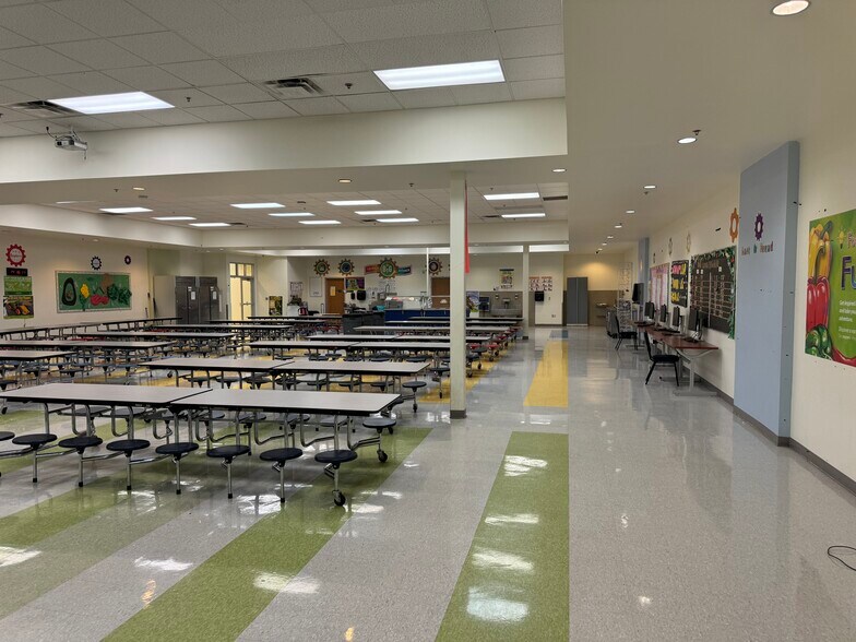 More Photos Of 2015 SW Loop 410, San Antonio Unknown For Lease