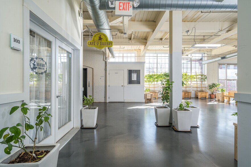 More Photos Of 208 Race St, Holyoke Office For Sale