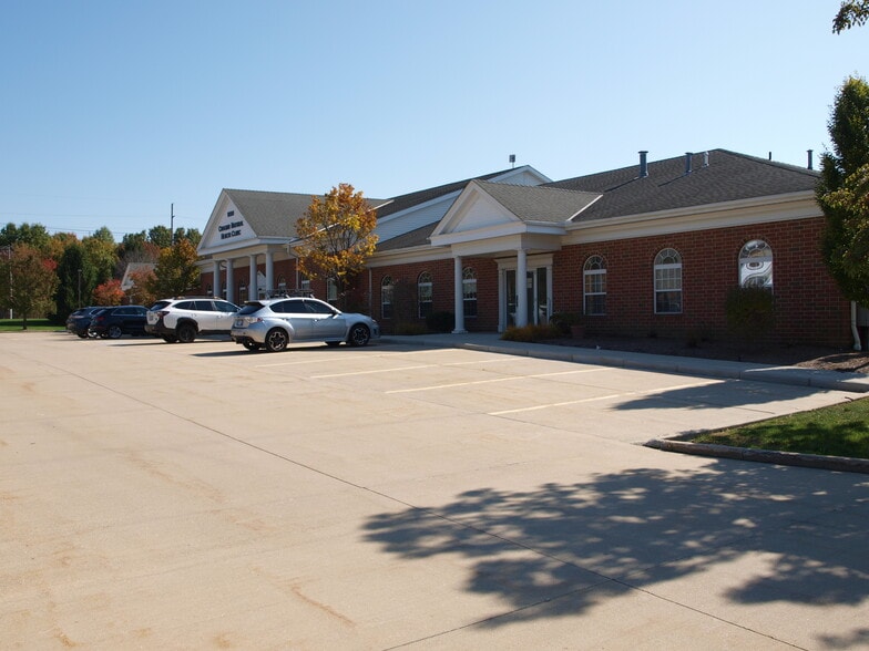 More Photos Of 16706 Chillicothe Rd, Chagrin Falls Office For Lease