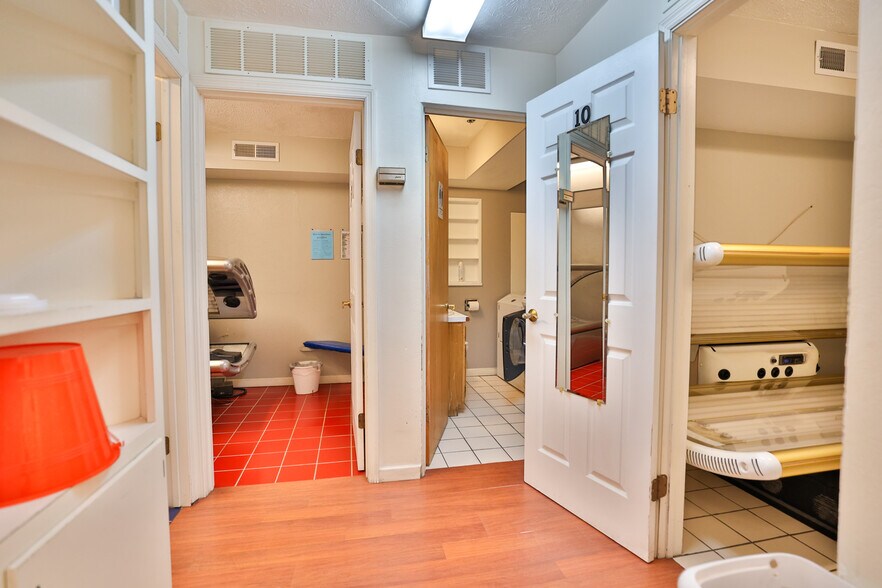 More Photos Of 1103 E Acton Ave, Wood River General Retail For Sale