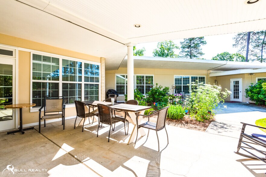 More Photos Of 184 Pine Ln, Washington Assisted Living For Sale