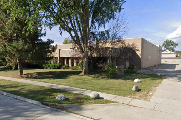 Primary Photo Of 31751 Research Park Dr, Madison Heights Light Manufacturing For Sale