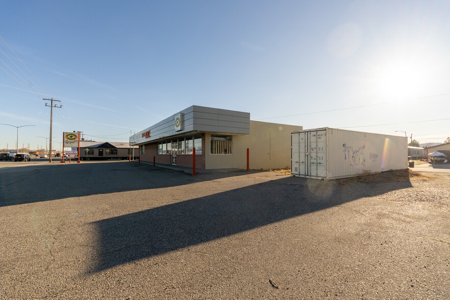 More Photos Of 1 MacArthur Ave, Billings Freestanding For Sale