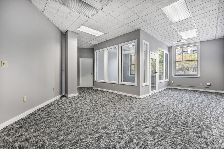 More Photos Of 201 Main St, Boston Office For Lease