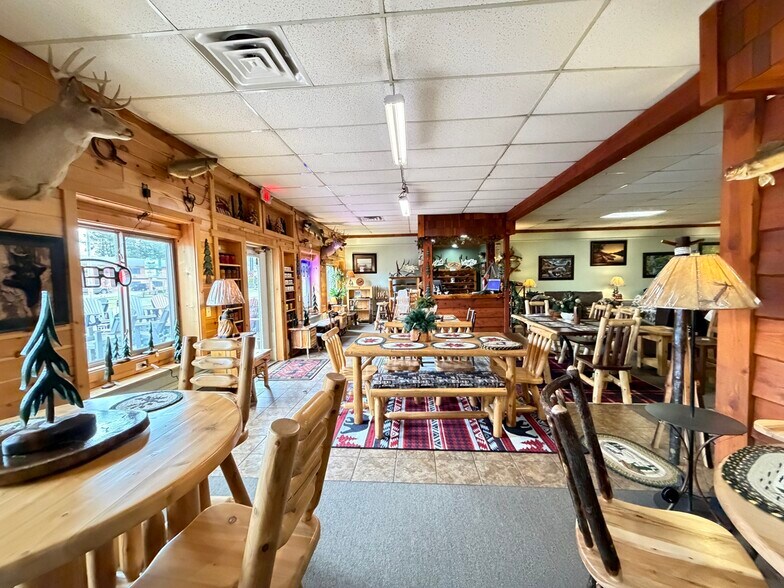 More Photos Of 5079 Highway 51, Mercer General Retail For Sale
