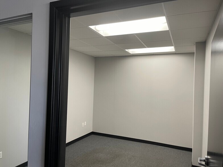 More Photos Of 3455 Ingraham St, San Diego Medical For Sale