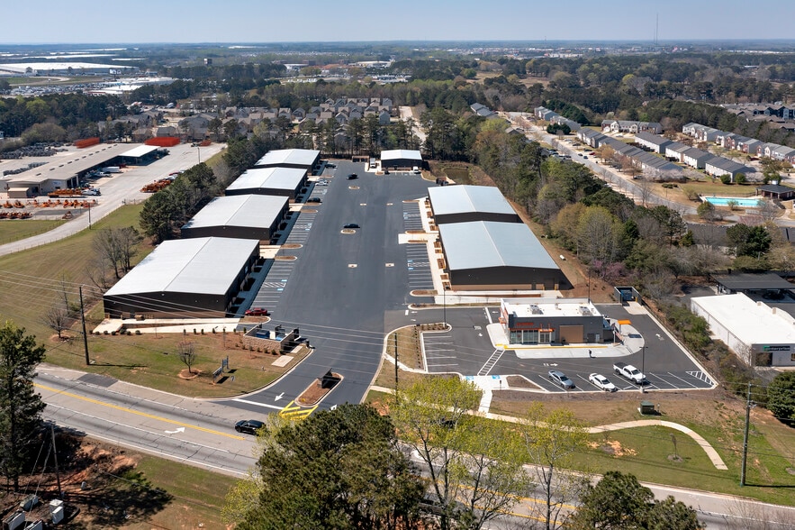 More Photos Of 200 Charles Ct, McDonough Warehouse For Lease