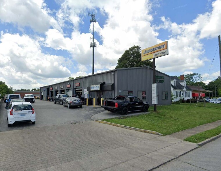 Primary Photo Of 376 Big Hill Ave, Richmond Auto Repair For Sale