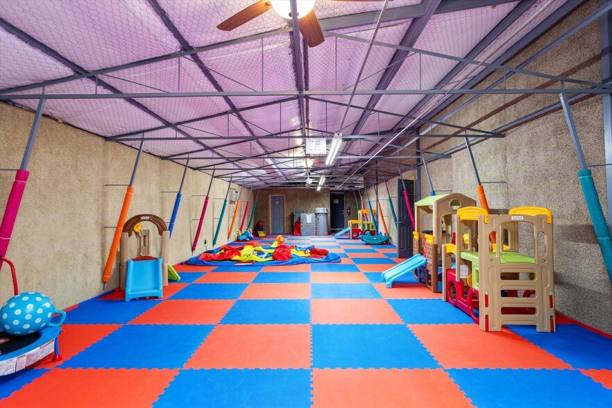 More Photos Of 2508 US-69, Lufkin Lodge Meeting Hall For Sale