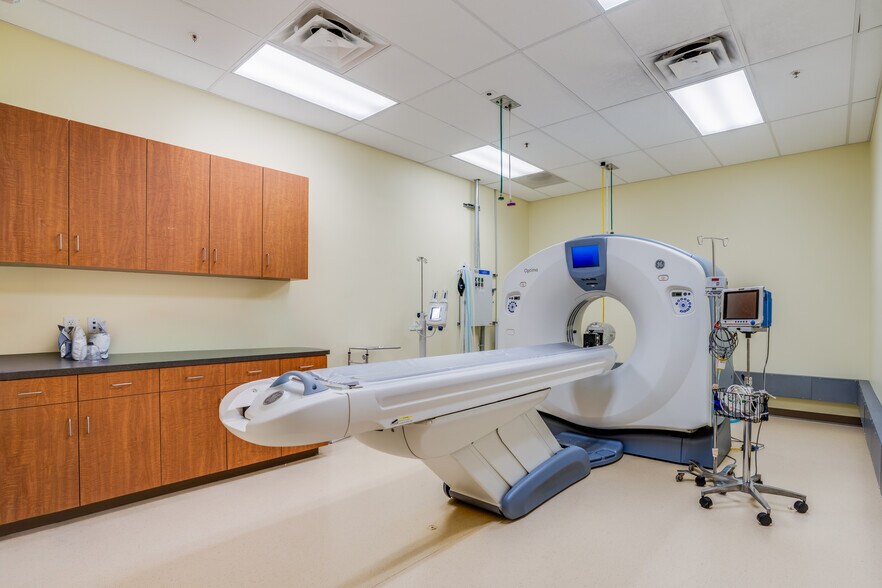 More Photos Of 934 Charter St, Redwood City Service For Sale