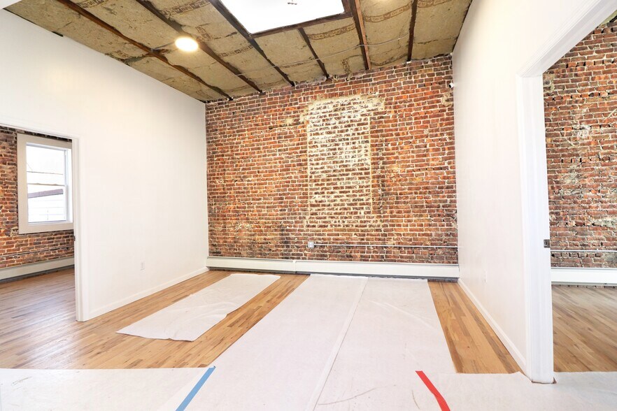 More Photos Of 94 School St, Yonkers Storefront Retail Residential For Sale