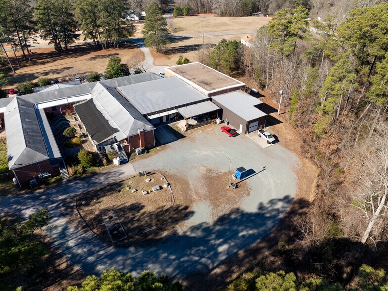 More Photos Of 1434 Farrington Rd, Apex Light Manufacturing For Sale