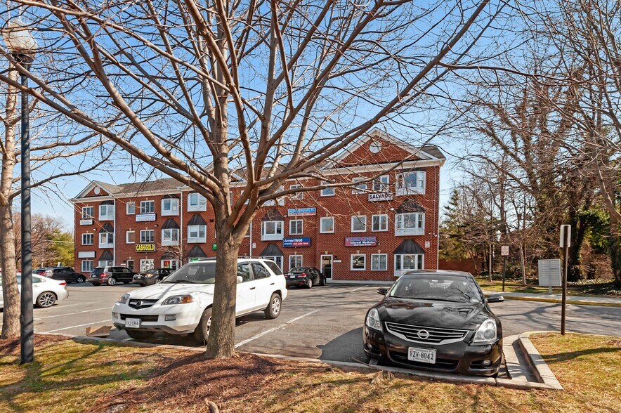 More Photos Of 5981-5985 Columbia Pike, Falls Church Medical For Sale