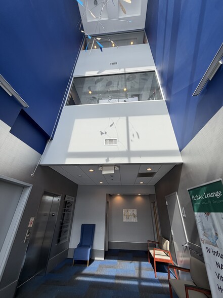 More Photos Of 456 Chestnut St, Lakewood Office For Lease