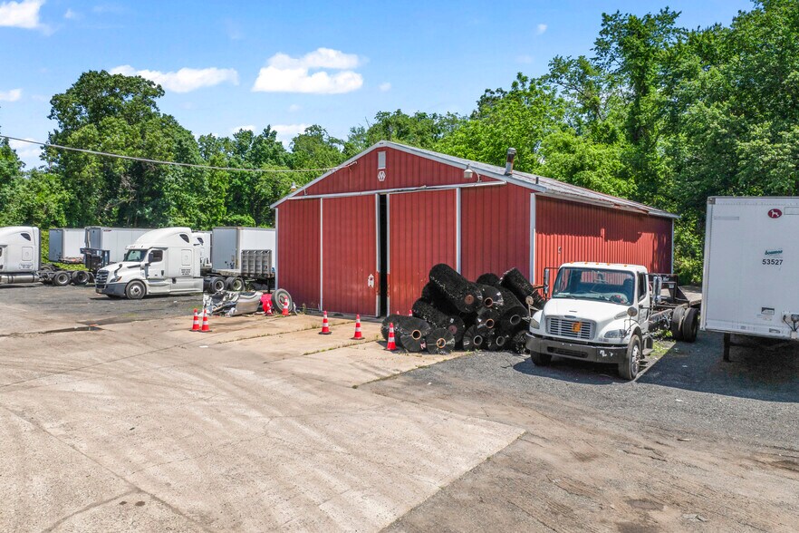 More Photos Of 2660 Main Rd, Franklinville Contractor Storage Yard For Sale