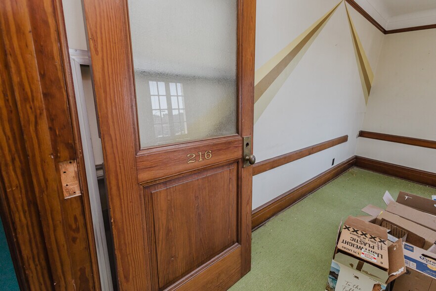 More Photos Of 920 Millington St, Winfield Storefront Retail Office For Sale