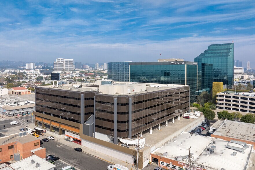 More Photos Of 11500 W Olympic Blvd, Los Angeles Medical For Lease