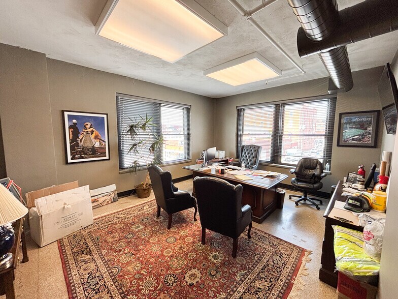 More Photos Of 431 S Jefferson Ave, Springfield Apartments For Lease