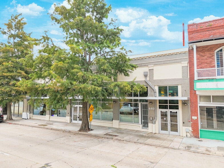 More Photos Of 640 Main St, Baton Rouge Storefront Retail Residential For Lease