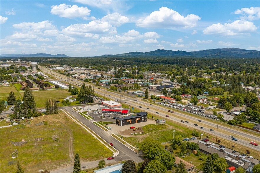 More Photos Of 9878 Kirkpatrick st, Hayden Office For Sale