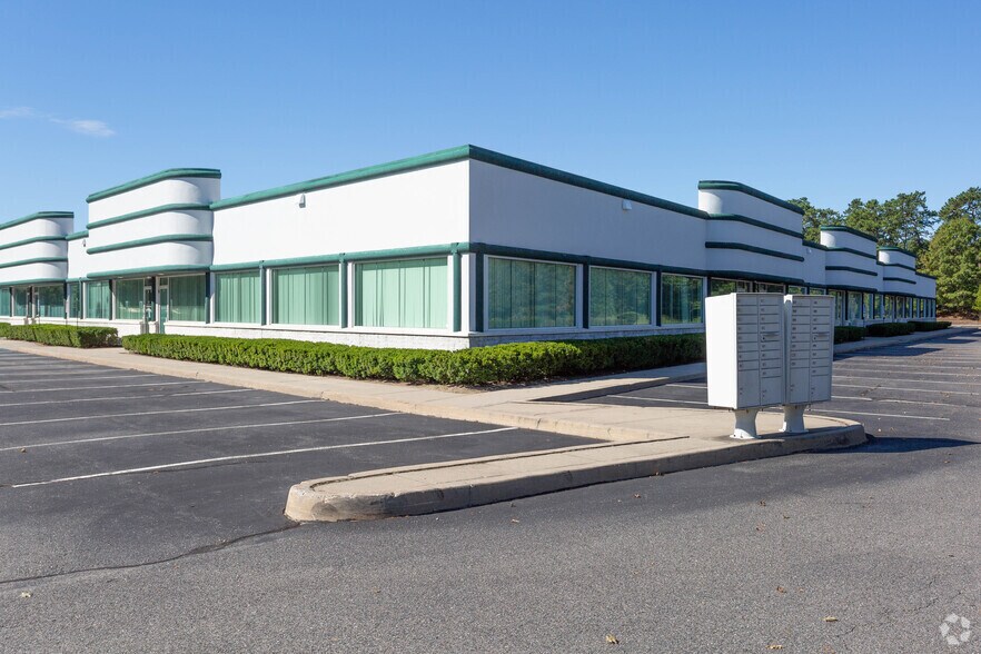 More Photos Of 2805 Veterans Memorial Hwy, Ronkonkoma Medical For Lease