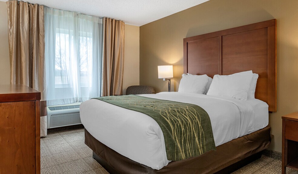 More Photos Of 9742 Woodlane Dr, Dimondale Hotel For Sale