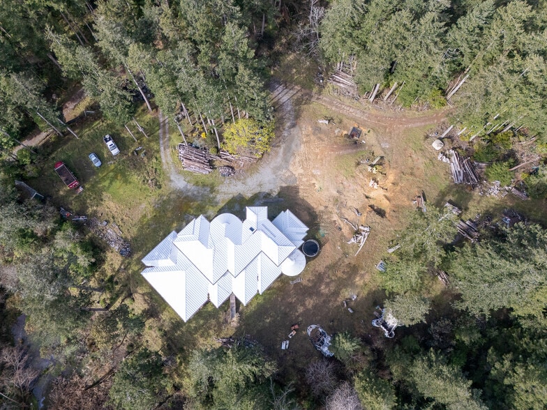 More Photos Of 46914 US-101, Bandon General Retail For Sale