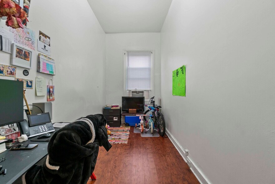 More Photos Of 1407 McCulloh St, Baltimore Apartments For Sale