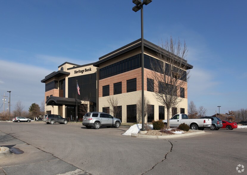 More Photos Of 3024 SW Wanamaker Rd, Topeka Office For Lease