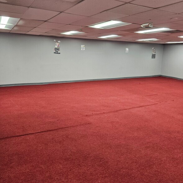 More Photos Of 7930 Pulaski Hwy, Rosedale Warehouse For Lease