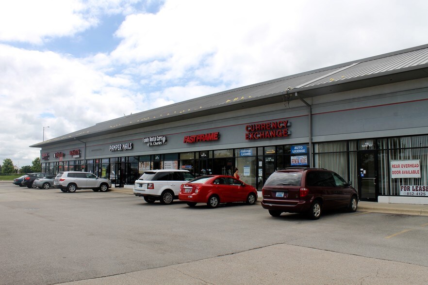 More Photos Of 615 S Randall Rd, Saint Charles General Retail For Lease