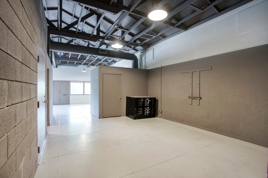 More Photos Of 2301 N 10th St, Phoenix Office Residential For Sale