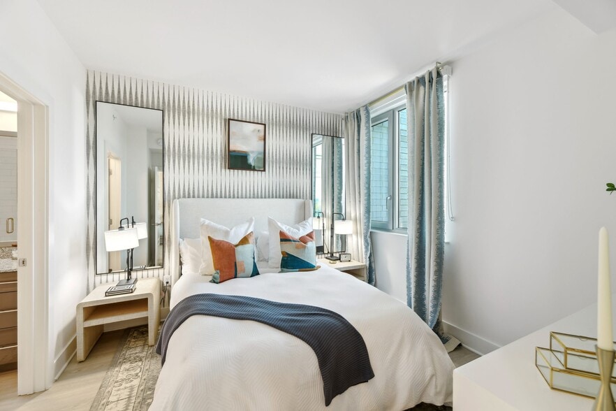 More Photos Of 1701 H St NE, Washington Apartments For Lease