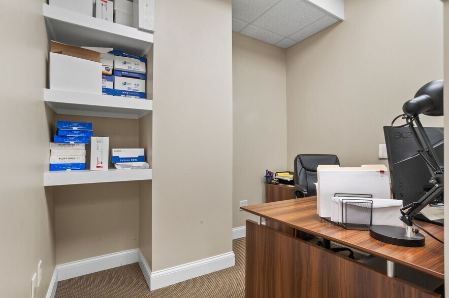 More Photos Of 1544 Fording Island Rd, Hilton Head Island Medical For Sale