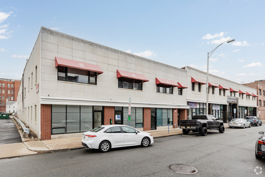 Primary Photo Of 10-22 Banta Pl, Hackensack Office For Lease