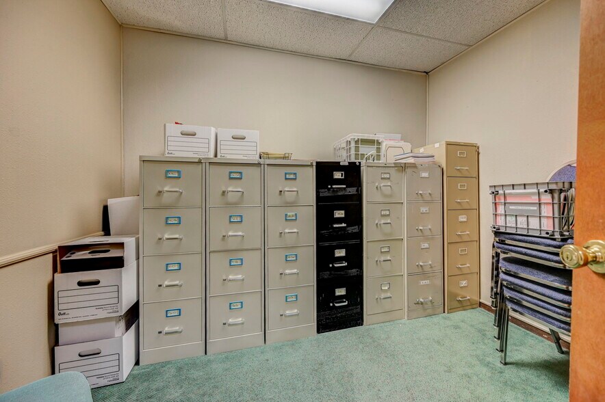 More Photos Of 311 W 24th St, Pueblo Office For Sale