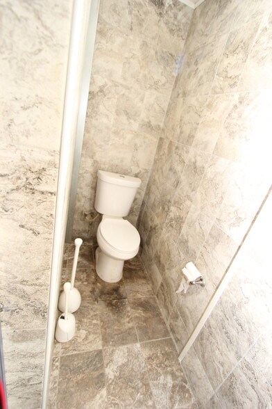 More Photos Of 120 Avenue T, Brooklyn Storefront For Lease