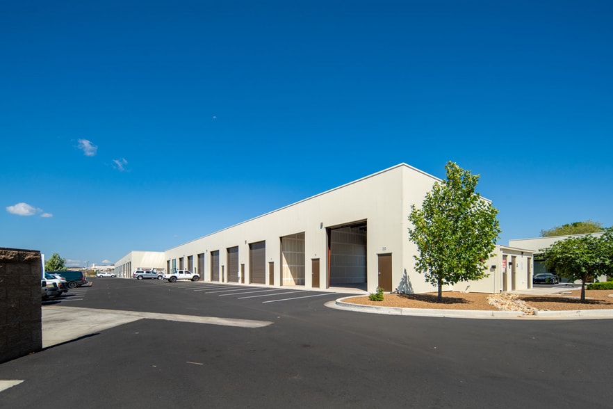 More Photos Of 2700 N Lake Valley Rd, Prescott Valley Light Manufacturing For Sale