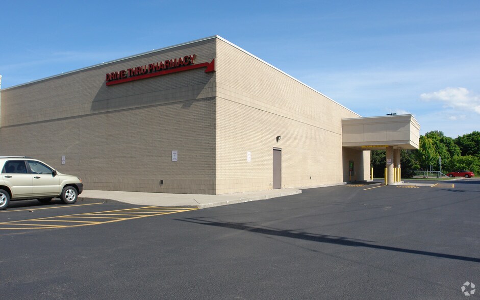 More Photos Of 5 N Transit St, Lockport Drugstore For Sale