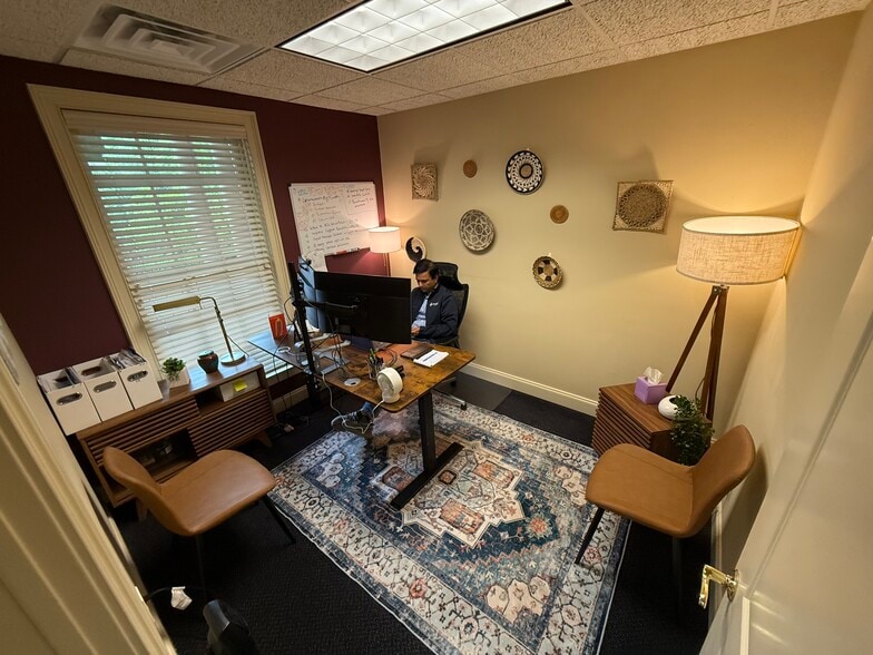 More Photos Of 3541 Habersham At Northlake, Tucker Office For Sale