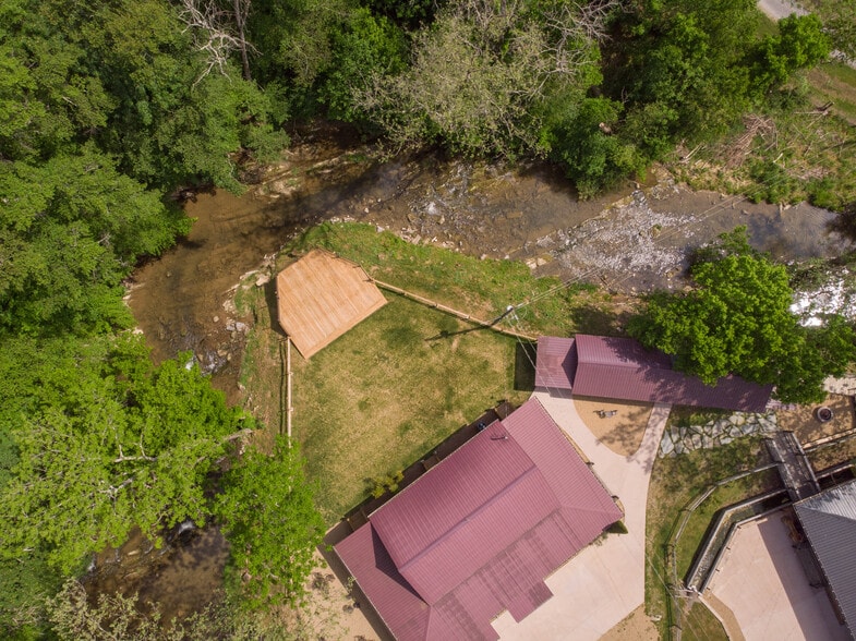 More Photos Of 21405 Parks Mill Rd, Abingdon Lodge Meeting Hall For Sale