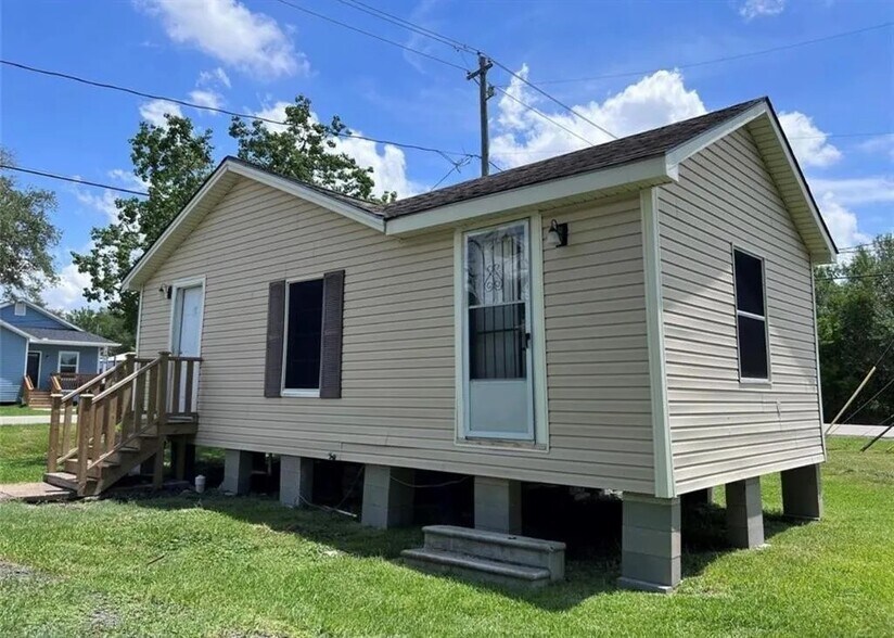 More Photos Of ,  Unknown For Sale