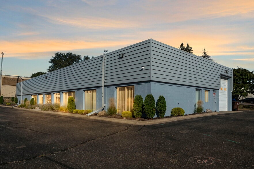 Primary Photo Of 700-710 Hamel Rd, Hamel Warehouse For Sale