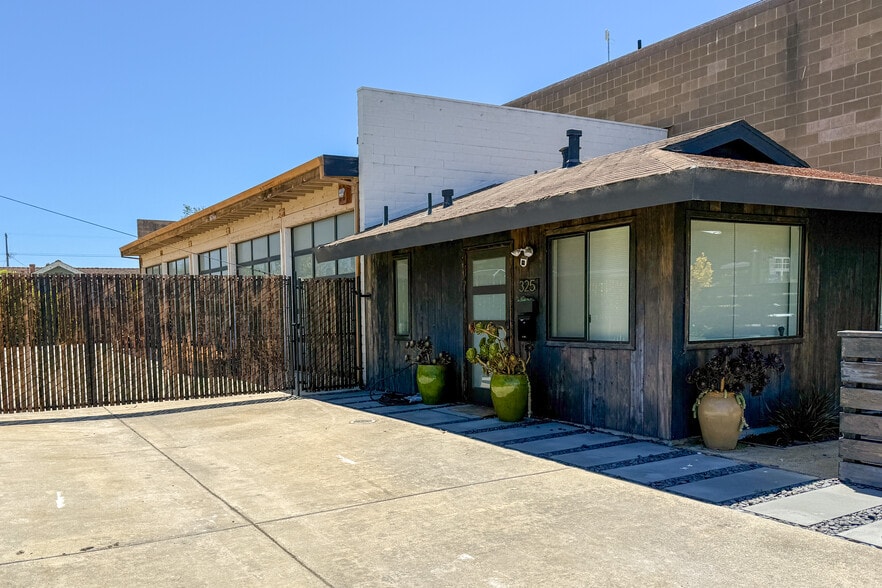 More Photos Of 325 Ingalls St, Santa Cruz Service For Sale