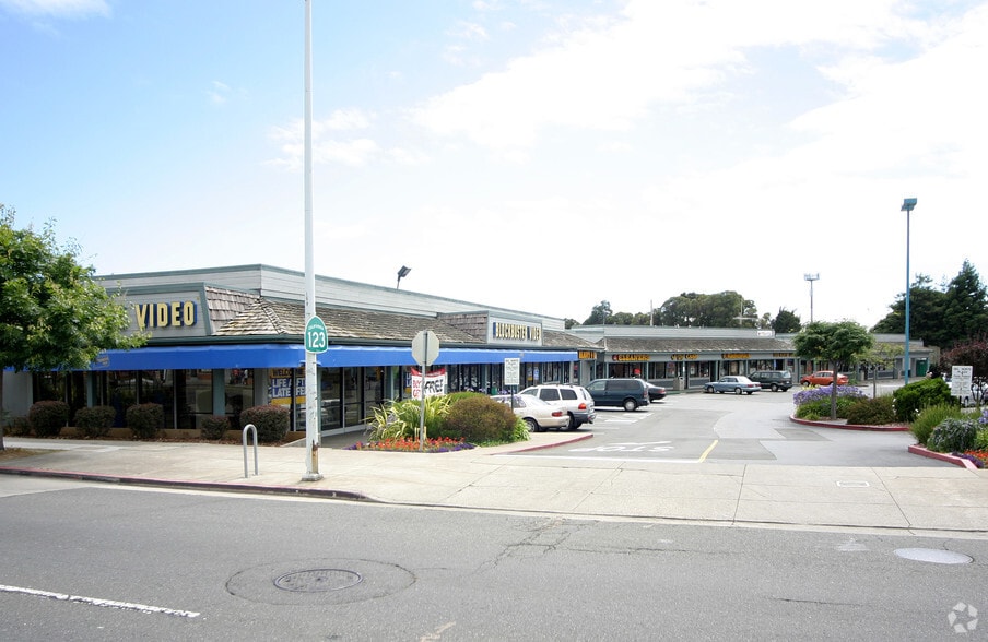 More Photos Of 11299 San Pablo Ave, El Cerrito Freestanding For Lease